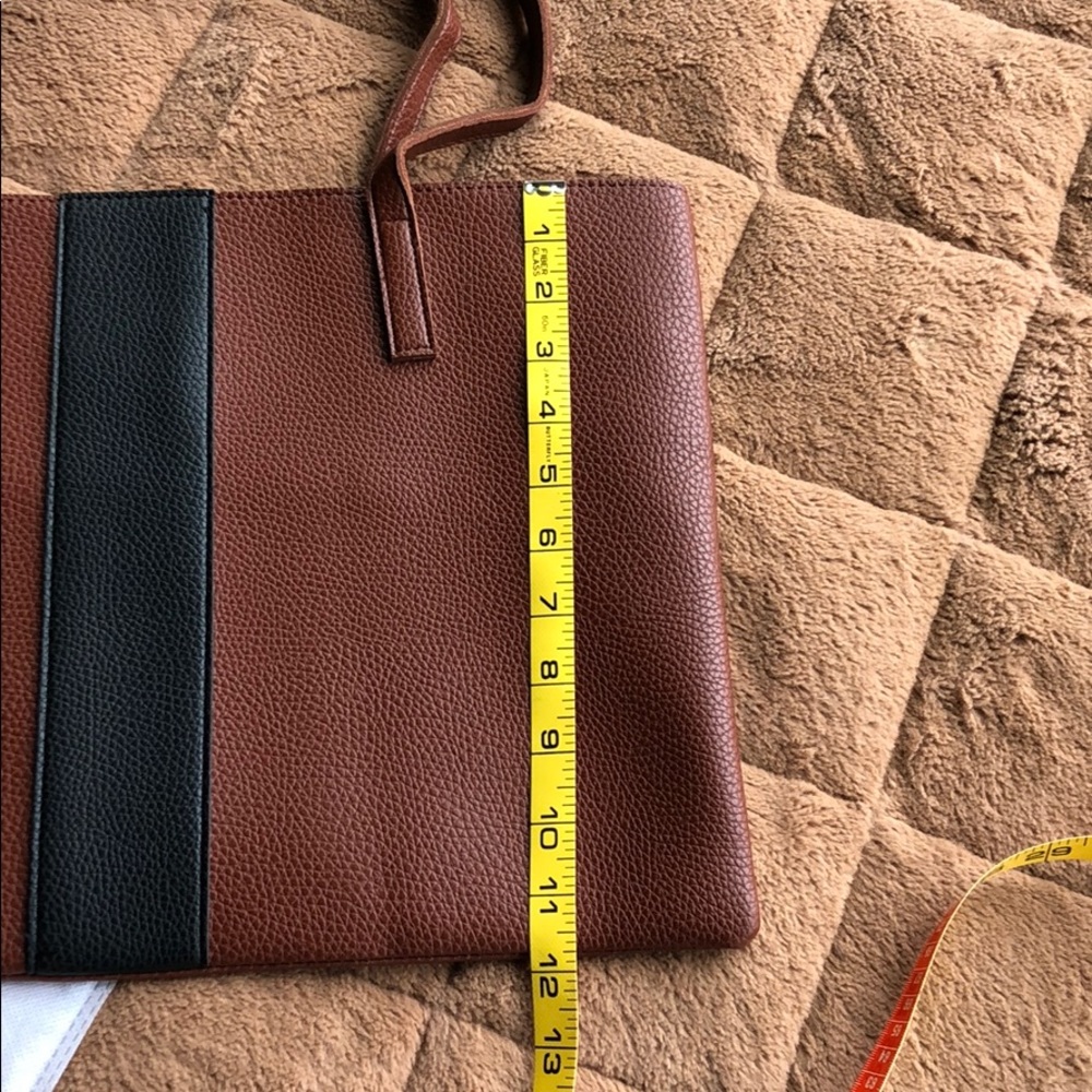 ❤️NWOT Vince Camuto tote - Picture 9 of 11